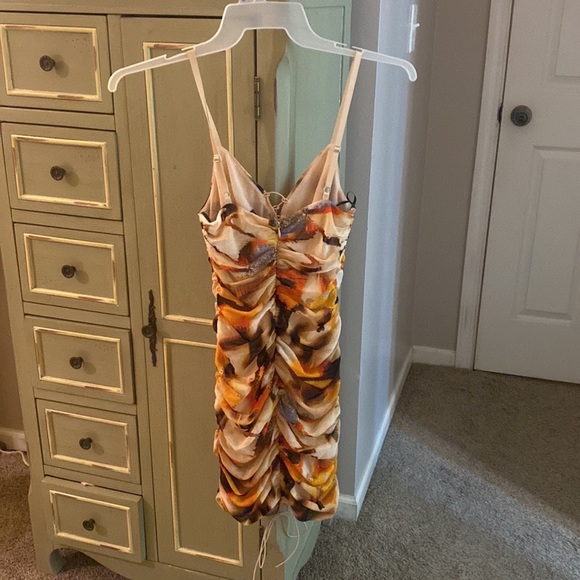 Forever 21 NWOT dress - Picture 3 of 4